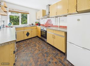 KITCHEN- click for photo gallery